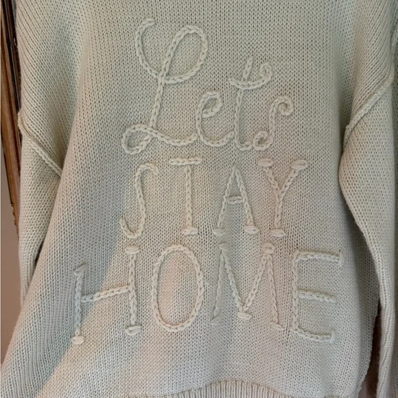 Wildfox Distressed Let’s Stay Home Sweater size S - Picture 2 of 7